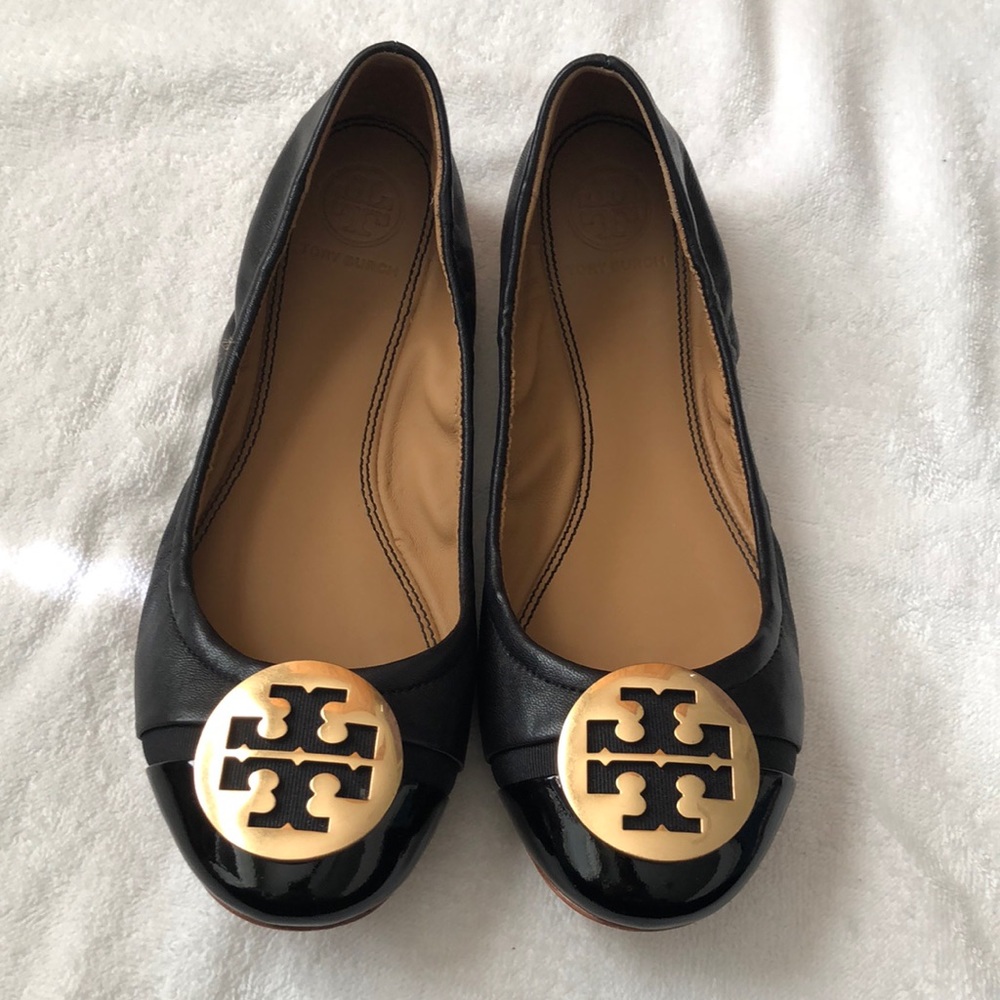Tory Burch Black Leather Flats with Gold Logo Medallions - Picture 2 of 8